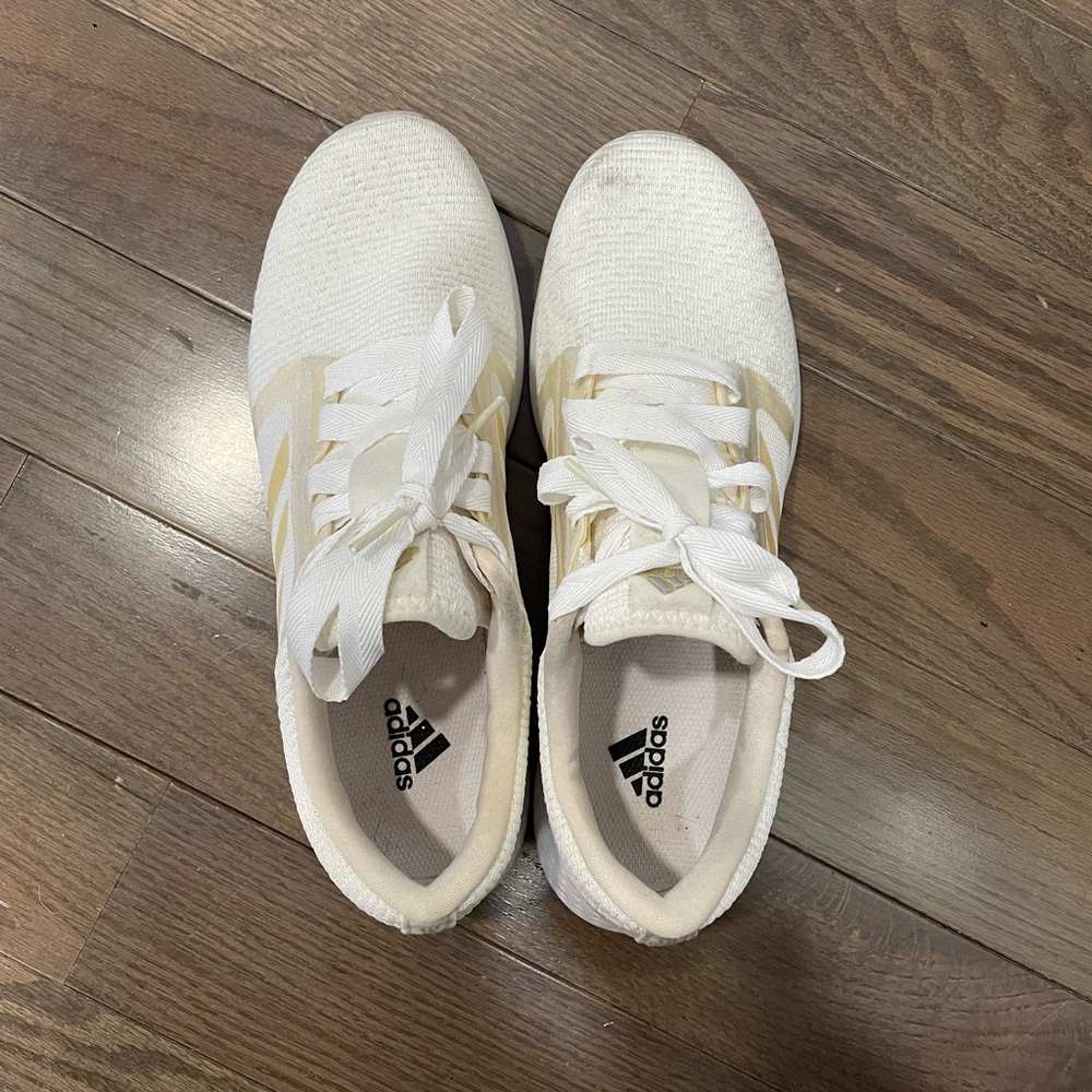 W9 Adidas White Sneakers with Gold Stripes